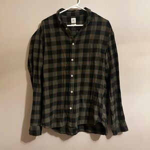 H&M Black and Green Plaid Button-Down Shirt